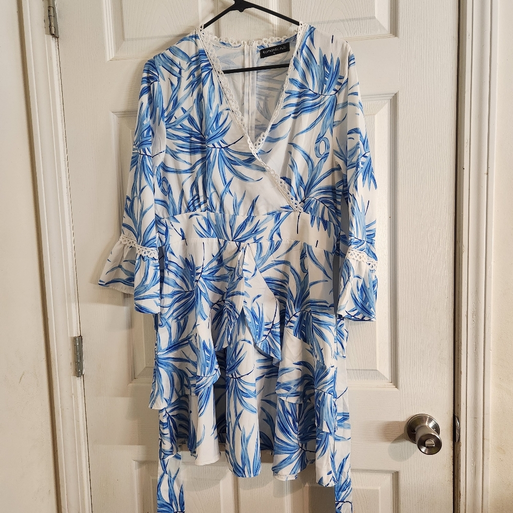Romantic Hut dress